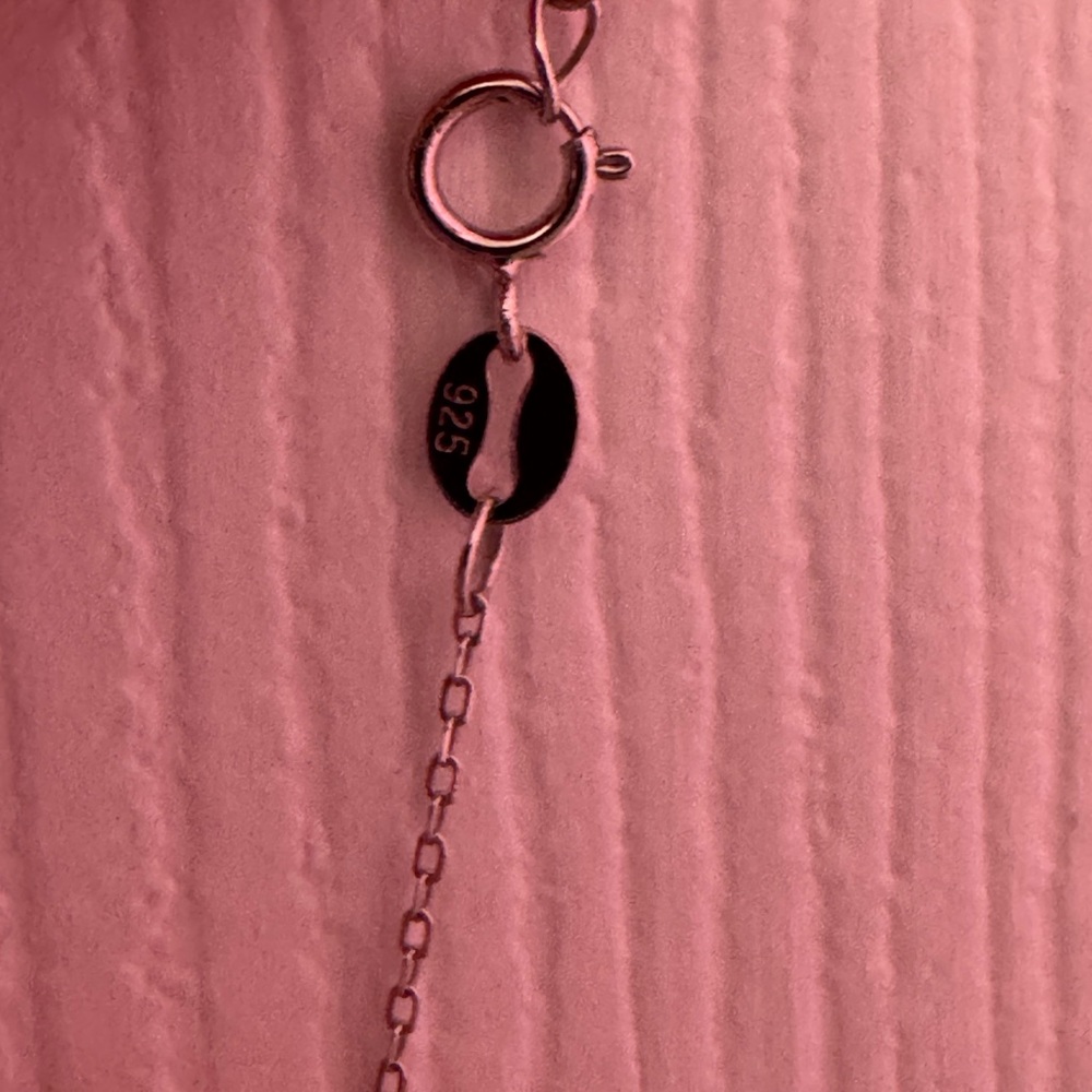Elegant Silver FRIENDS Necklace - Picture 4 of 7